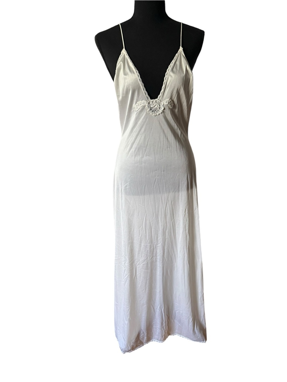 Silk-Look white Slip Dress with Delicate Lace Trim Val mode size medium vintage